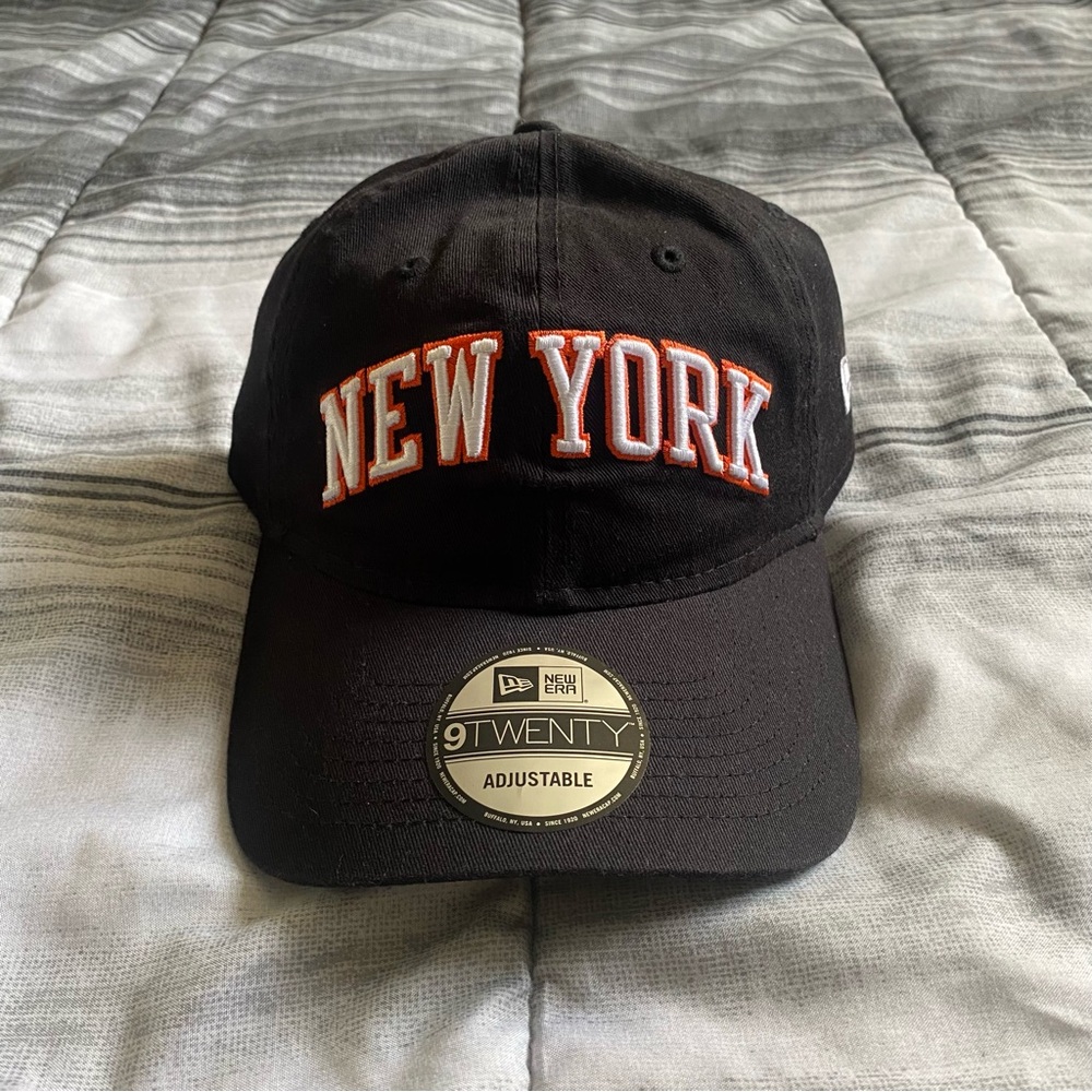 New York Strapback Hat 🗽